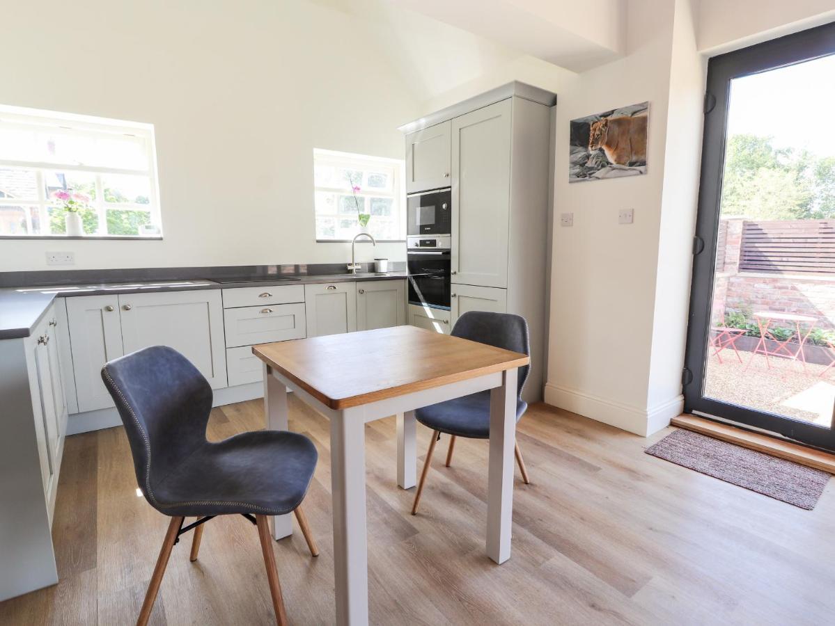 Swallow Cottage Sandbach Extérieur photo