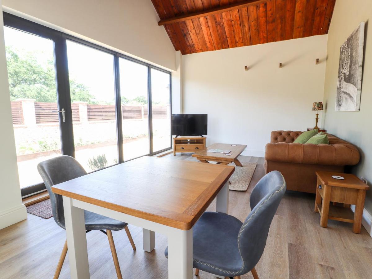 Swallow Cottage Sandbach Extérieur photo