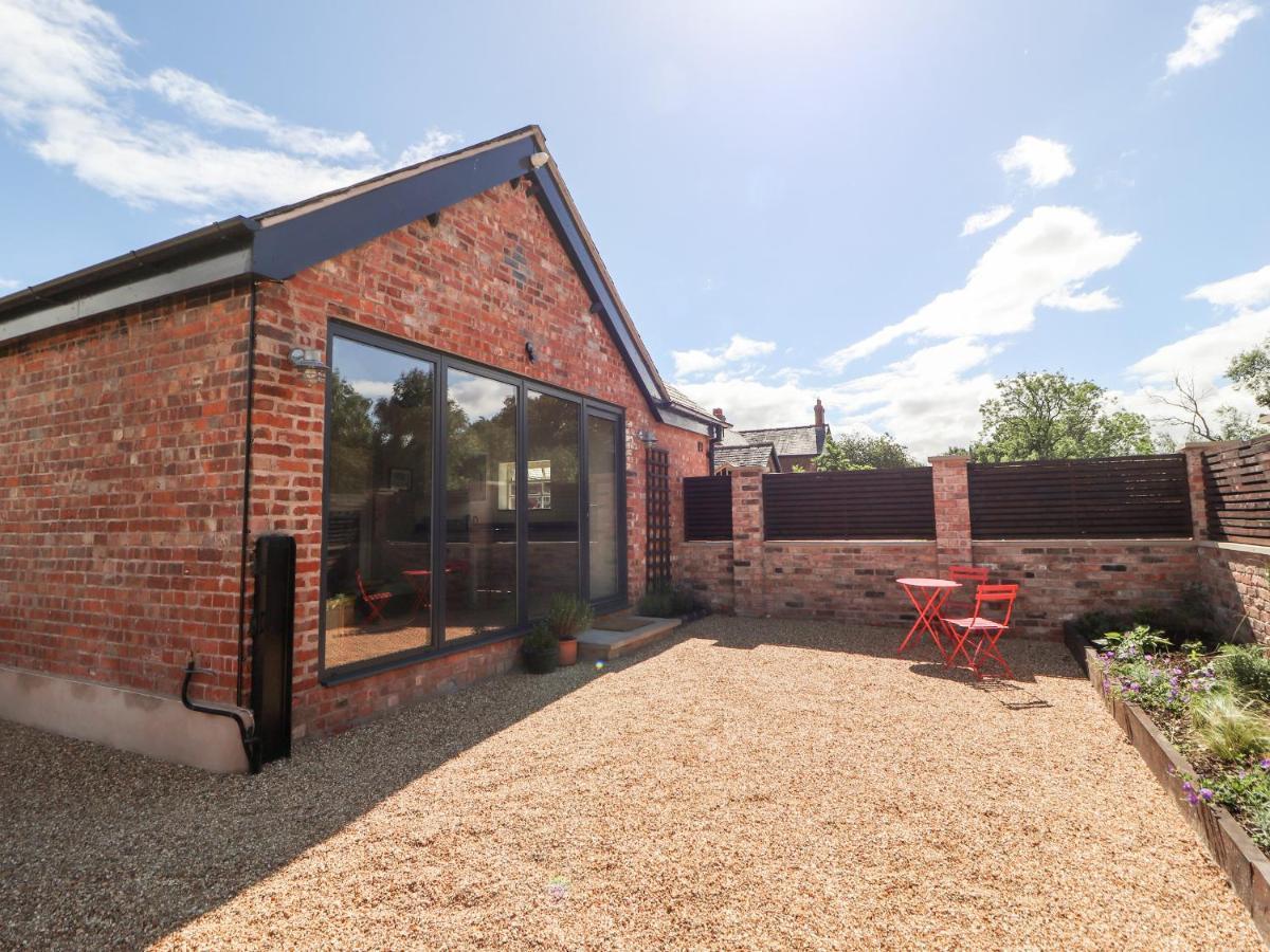 Swallow Cottage Sandbach Extérieur photo