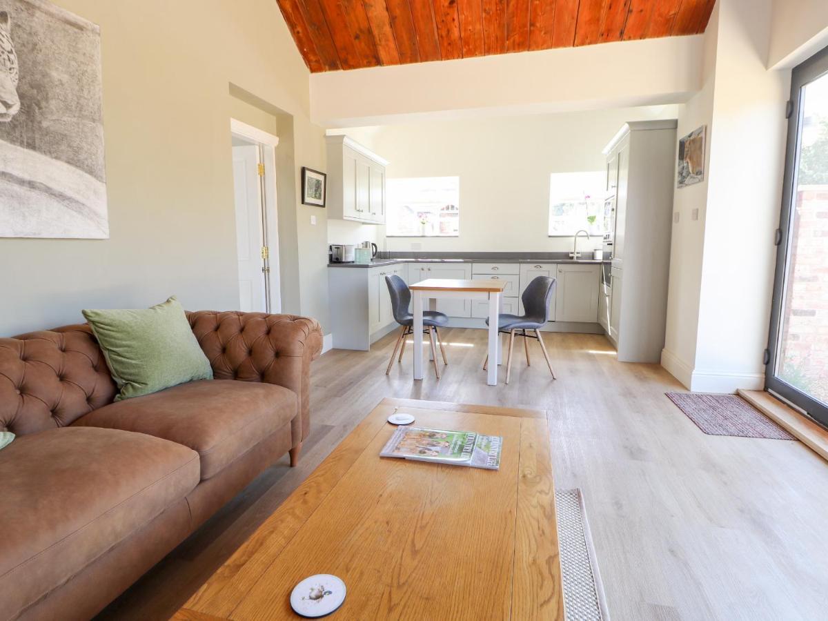 Swallow Cottage Sandbach Extérieur photo