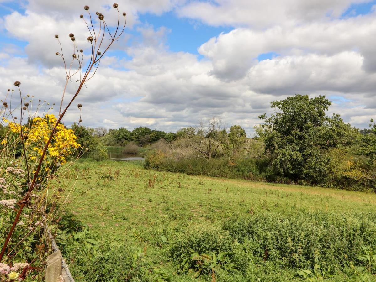 Swallow Cottage Sandbach Extérieur photo